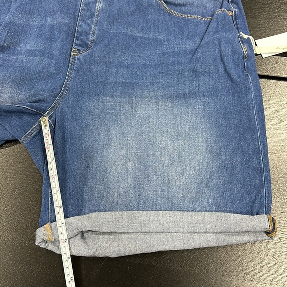 Soft Surroundings Comfort Waist Ultimate Denim Pull On Relaxed Shorts - 3X - Picture 6 of 10